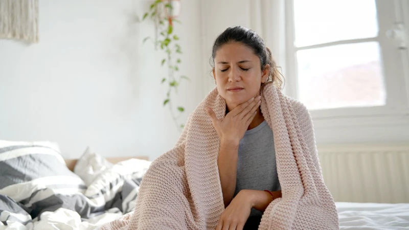 12 tác dụng của nước hoa hồng giúp nàng khỏe đẹp mỗi ngày