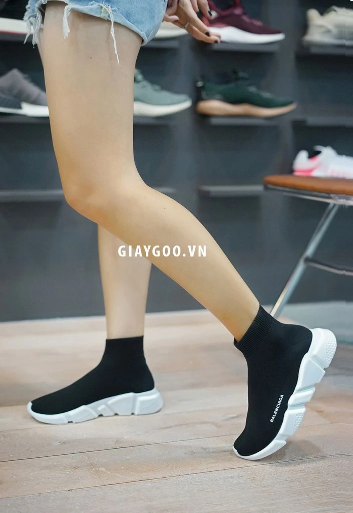 Giày Balenciaga đen trắng Speed Trainer