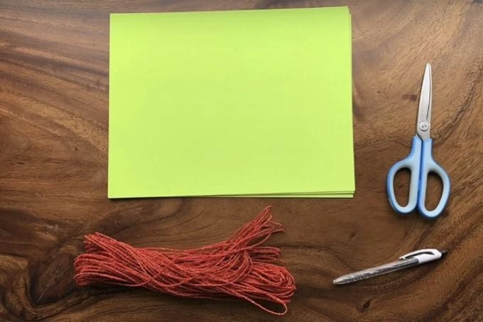 Cách làm đèn Trung thu bằng giấy A4 tại nhà cho mẹ và bé dễ thực hiện