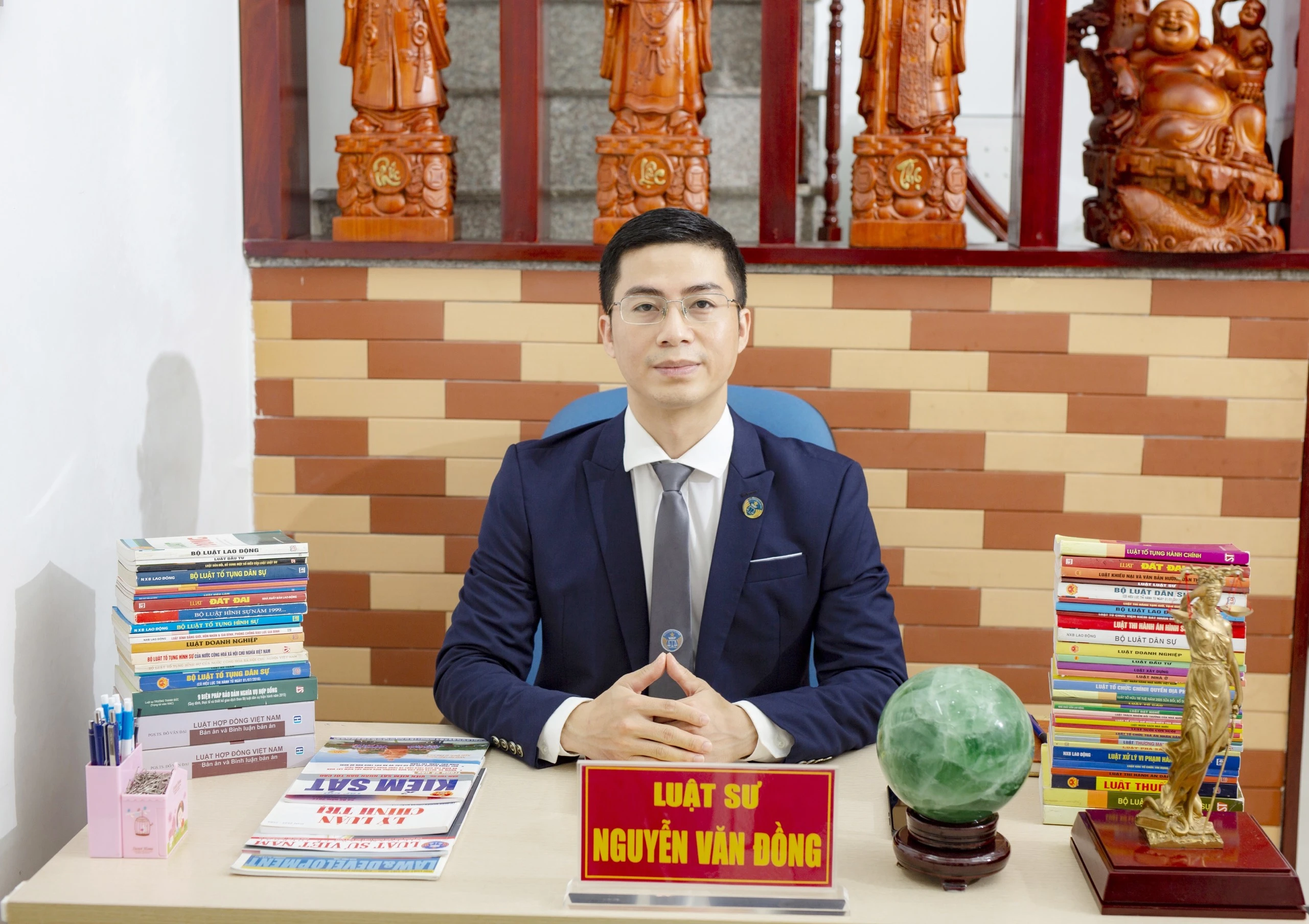 Những thủ tục hành chính nào bắt buộc phải xin giấy xác nhận cư trú?