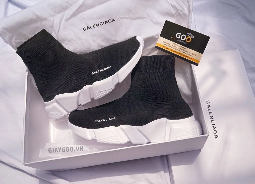 Giày Balenciaga đen trắng Speed Trainer