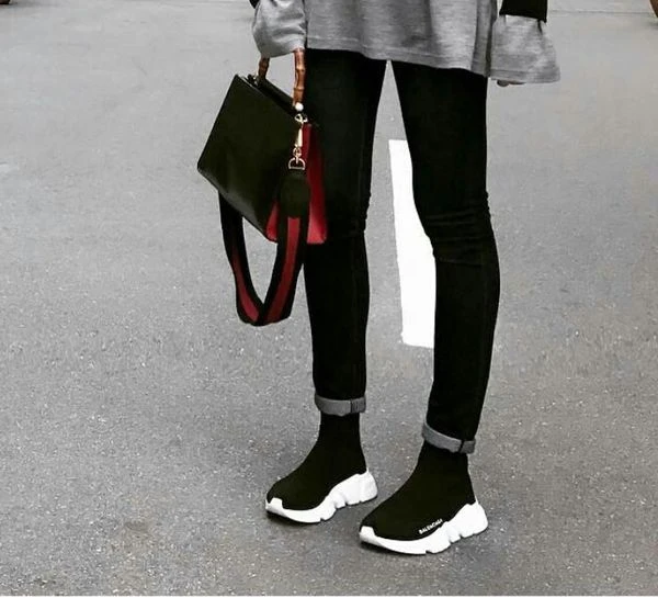 Giày Balenciaga đen trắng Speed Trainer