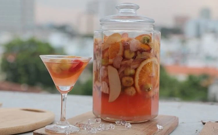 Rượu ngâm hoa quả có tốt cho sức khỏe không?