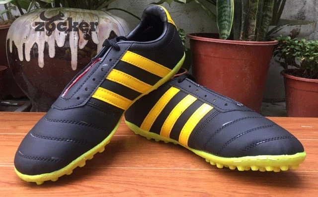 Giày 3 sọc: Lựa chọn hoàn hảo cho cầu thủ bóng đá