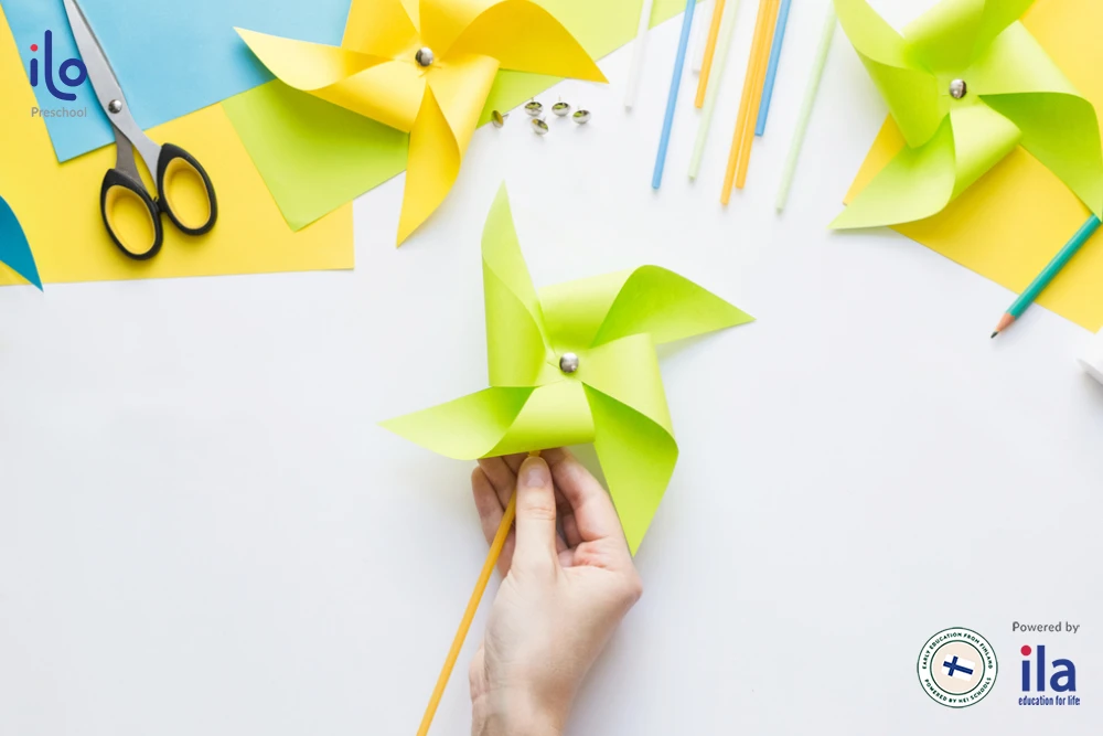 Cách làm chong chóng giấy đơn giản cho trẻ em