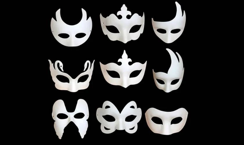 Sáng tạo mặt nạ Halloween bằng giấy cho trẻ em