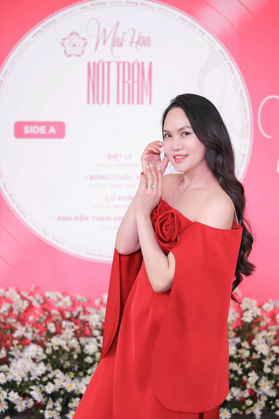 NSND Mai Hoa và Dấu Ấn Trong Lòng Khán Giả