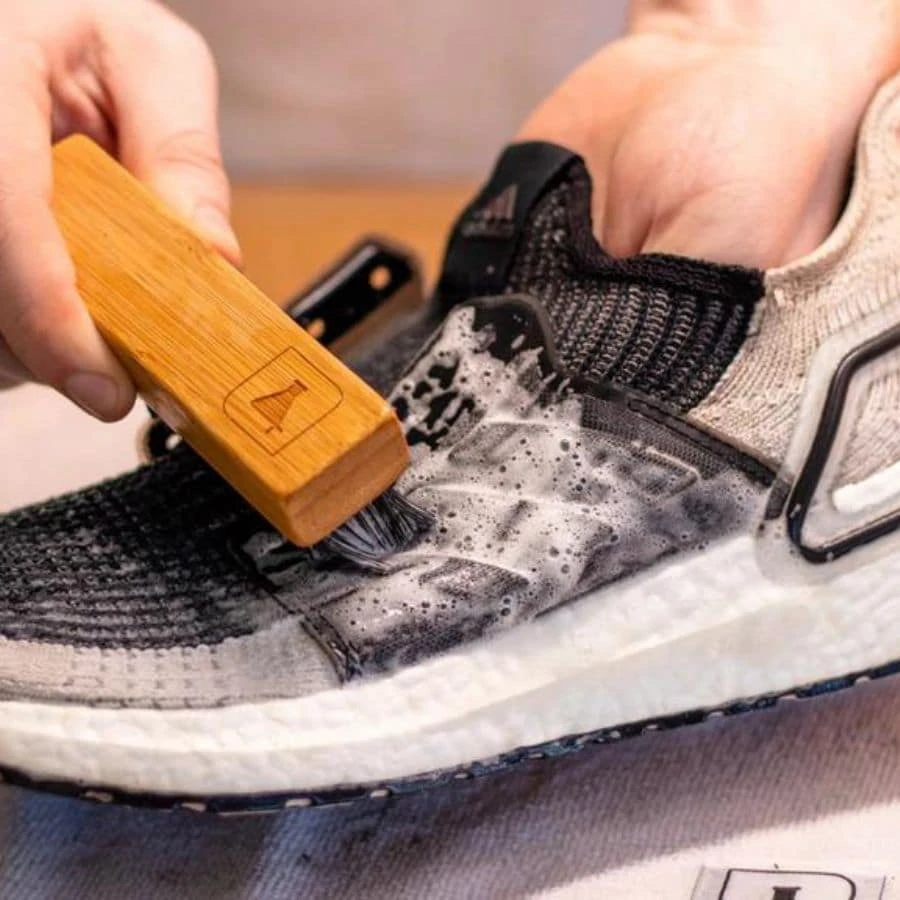 Top 10 dịch vụ giặt giày Hà Nội chất lượng và uy tín hiện nay