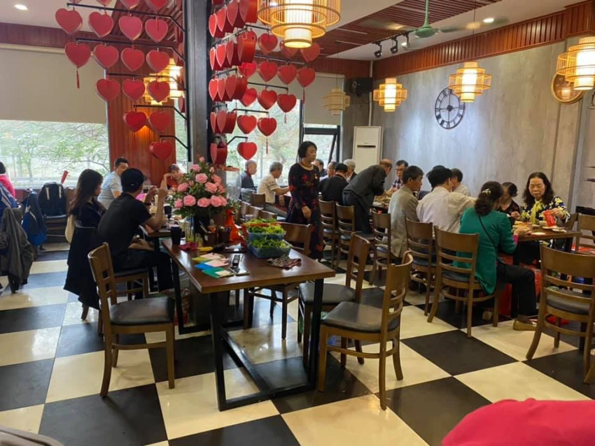 Ăn Gì Ở Cầu Giấy? Thử Ngay 20 Quán Ăn Ngon Ở Cầu Giấy Gây Sốt Hiện Nay | Vincom