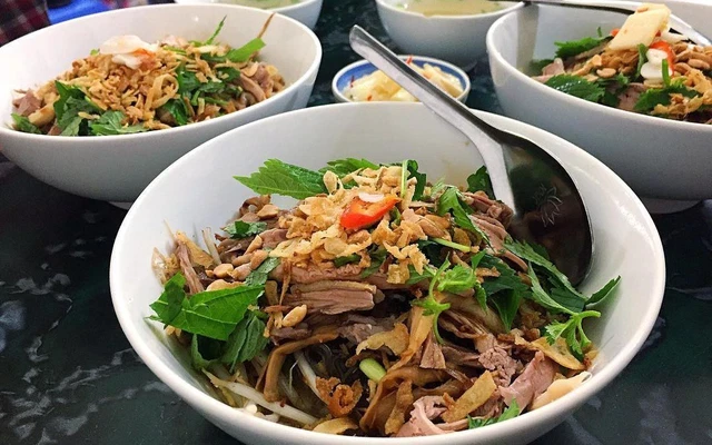 Ăn Gì Ở Cầu Giấy? Thử Ngay 20 Quán Ăn Ngon Ở Cầu Giấy Gây Sốt Hiện Nay | Vincom