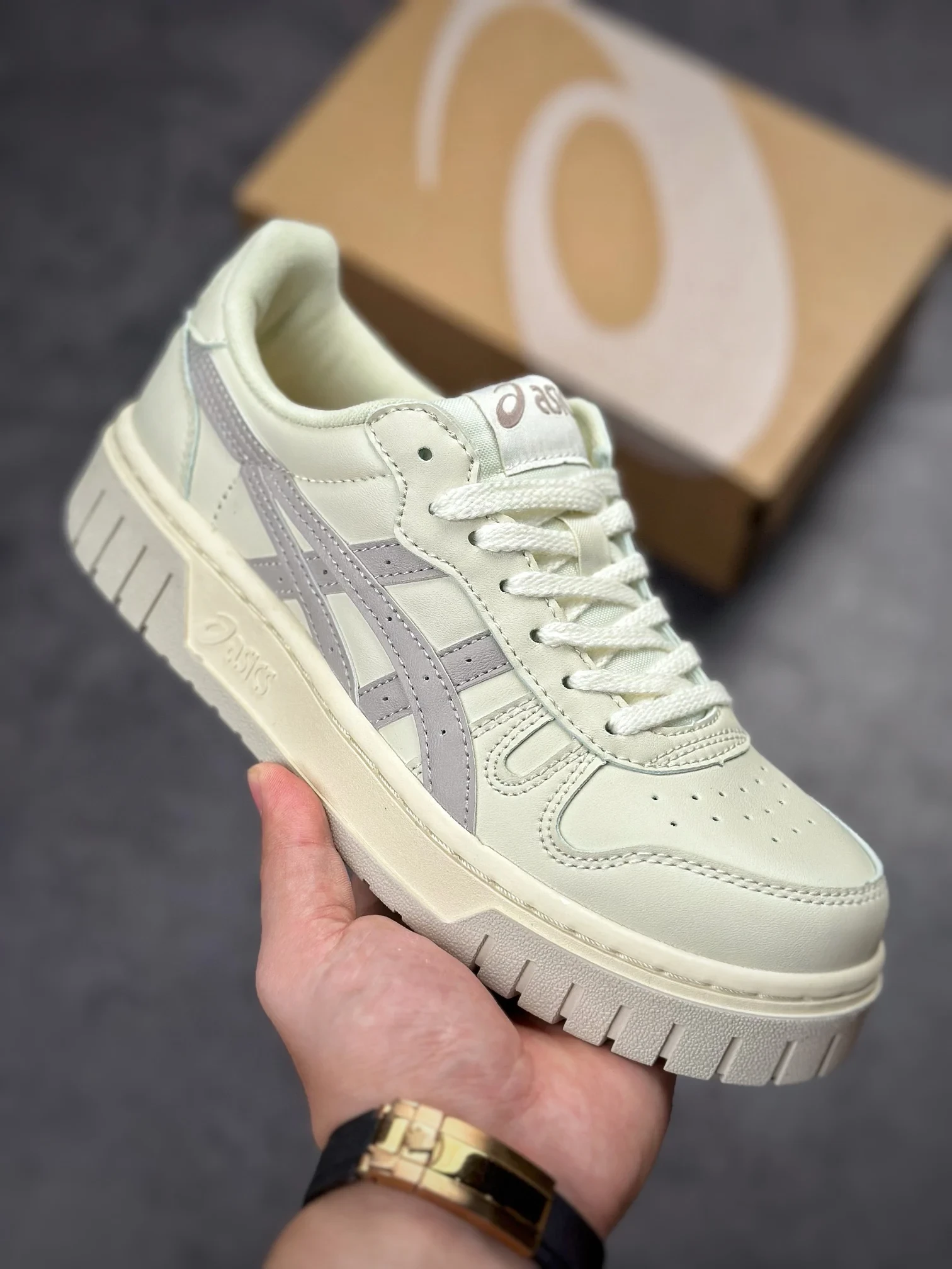 Asics Court MZ Beige White Grey