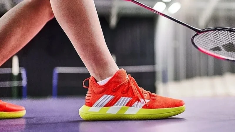 Giày cầu lông Adidas - Lựa chọn hoàn hảo cho bạn