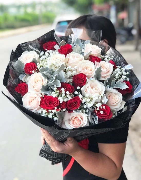 Hoa Tượng Trưng Cho Tình Yêu: Ý Nghĩa Sâu Sắc