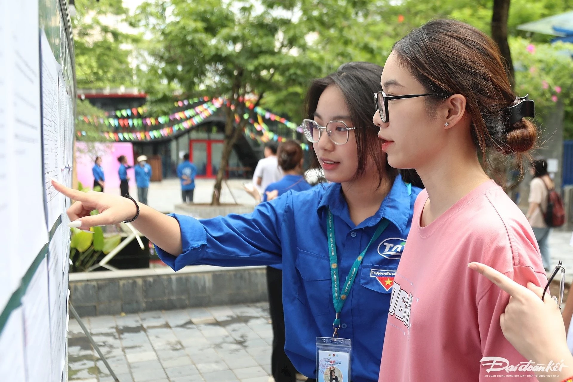 Giấy báo trúng tuyển đại học: Bước ngoặt cuộc đời