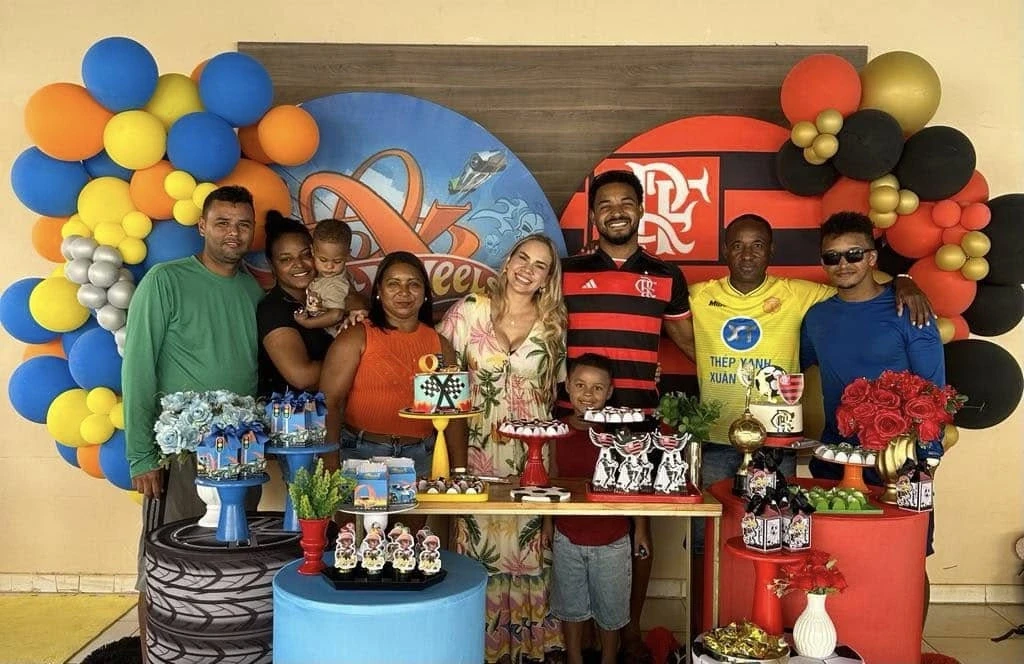 Tình yêu và danh tiếng trong hành trình của Xuân Sơn