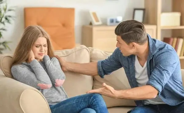 Cách dỗ người yêu sau khi xin lỗi hiệu quả