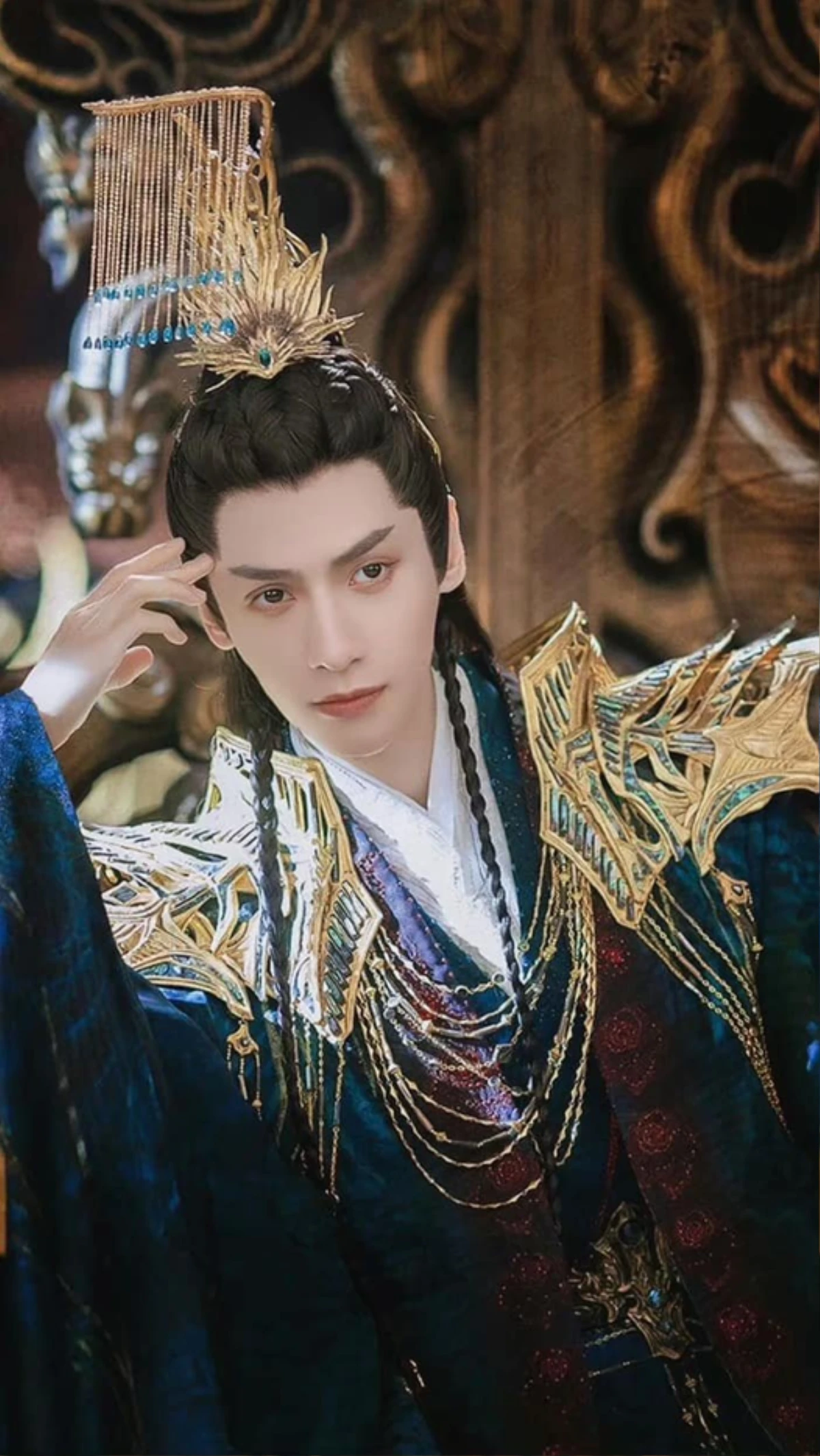 La Vân Hi chính thức công khai hẹn hò cùng chị gái Bạch Lộc